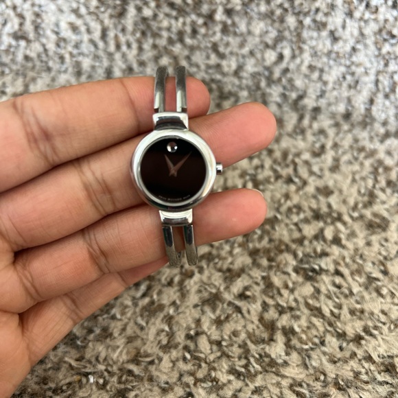 Movado Museum bangle bracelet women’s silver watch with black face - Picture 2 of 10
